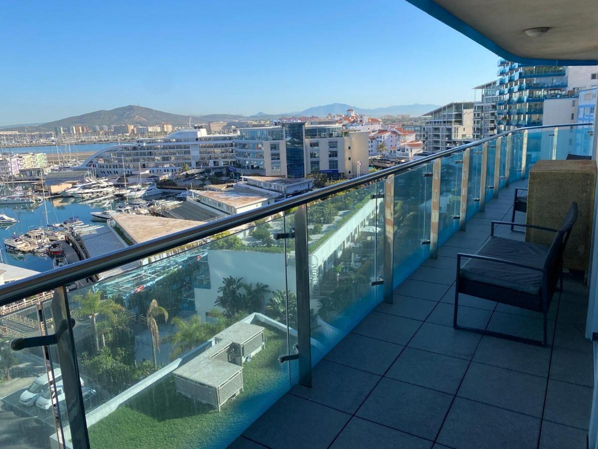 Ocean Village Lovely 2 Bedroom Apartment 지브롤터 외부 사진